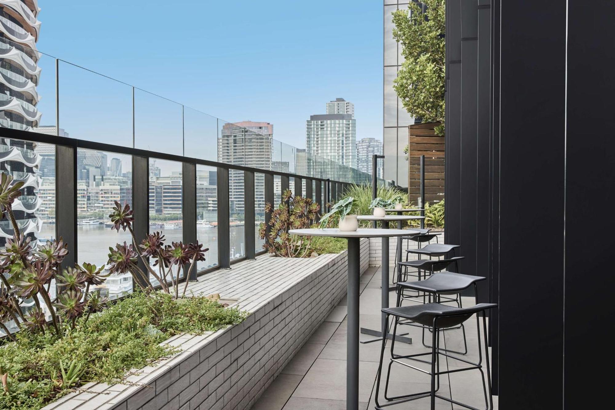 Vibe Hotel Melbourne Docklands Ngoại thất bức ảnh
