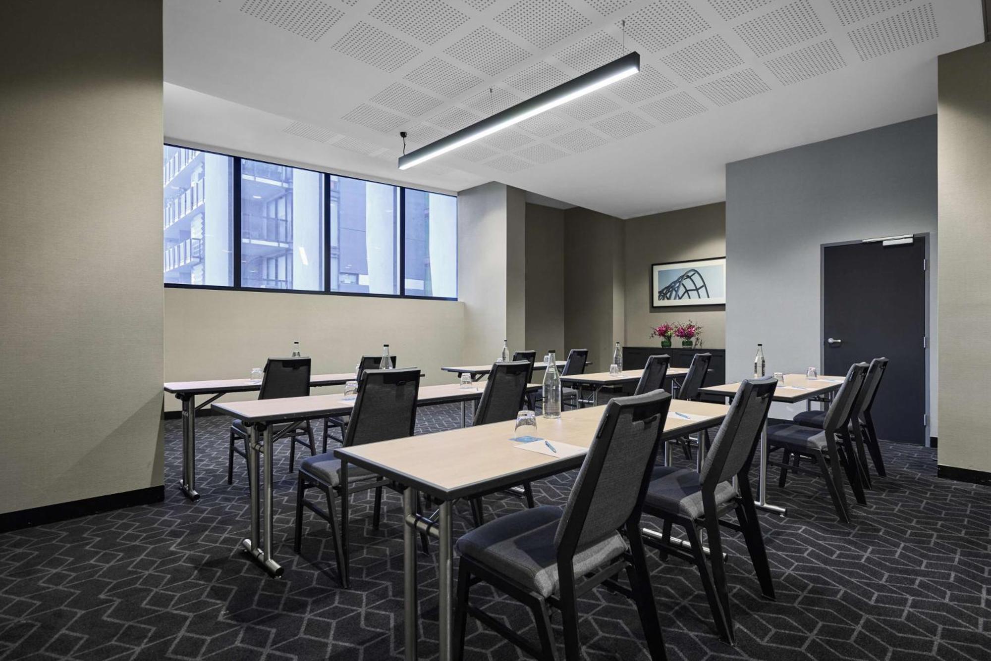 Vibe Hotel Melbourne Docklands Ngoại thất bức ảnh